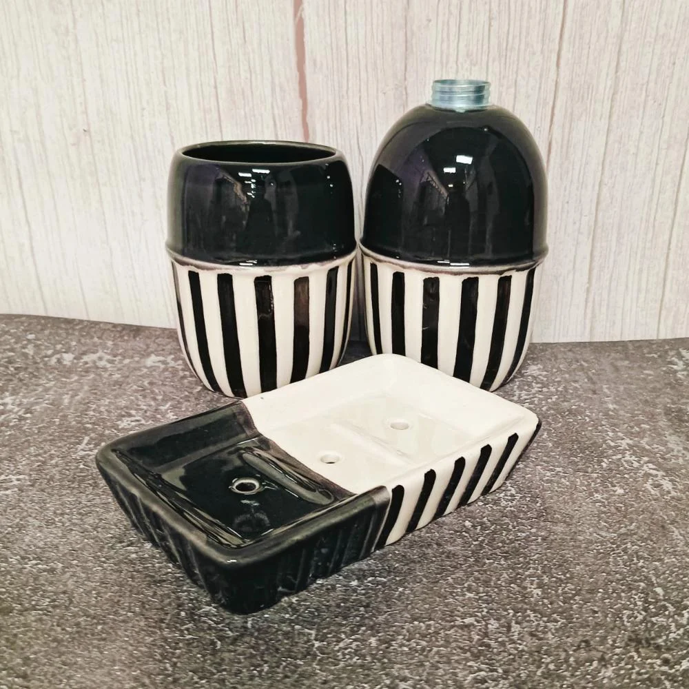 Black and White Khurja Ceramic Bathroom Set